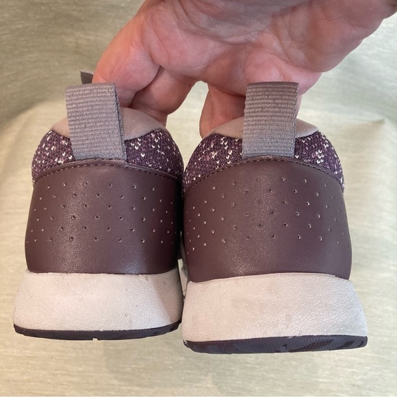 TRAQ by Alegria Sz 40 Volition Eggplant Rain Slip On Sneakers Walking Shoes - Picture 11 of 12